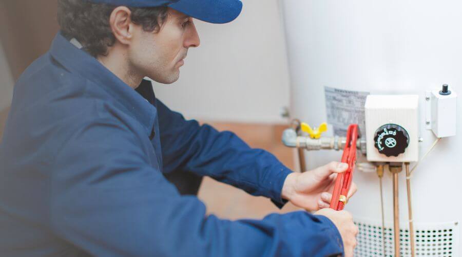 Local water heater installation in Perry, MO